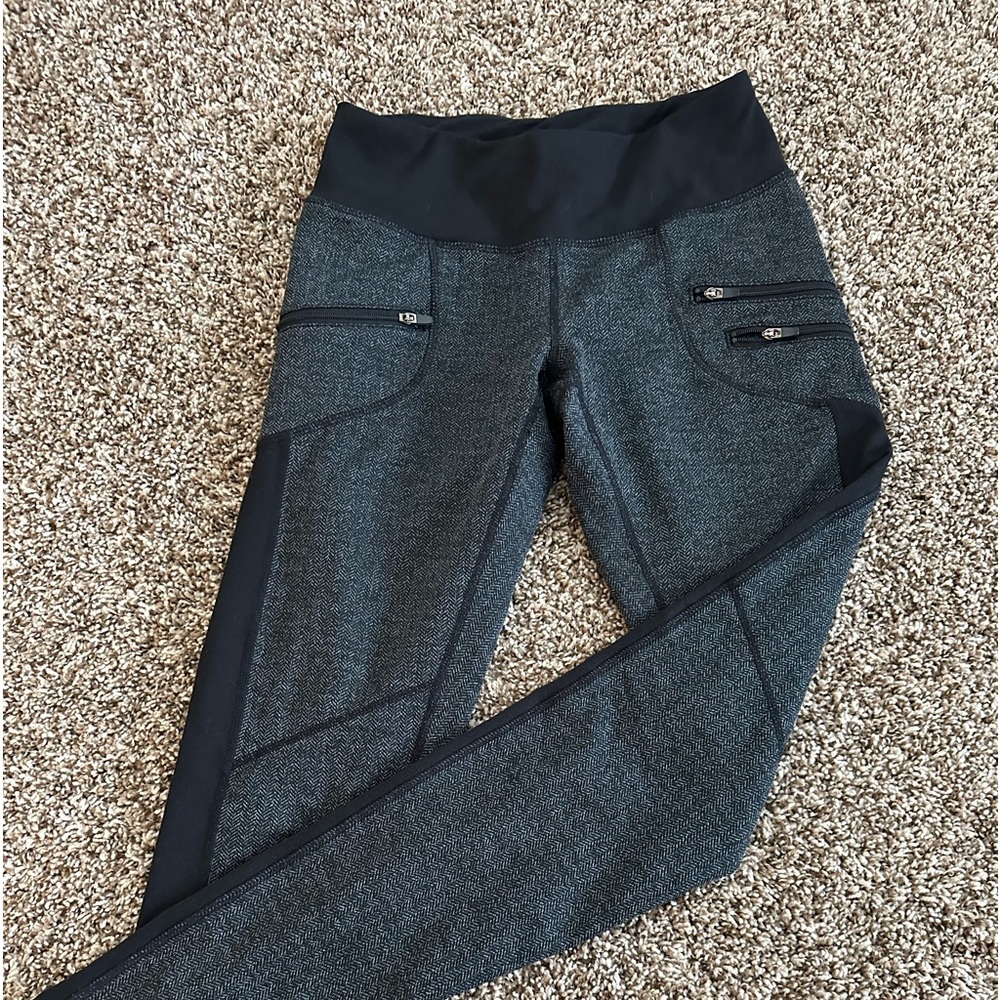 Zella legging - XS- excellent condition - only worn twice